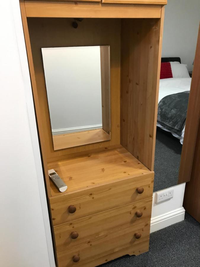 2 Bedroom Apartment 普里茅斯 外观 照片