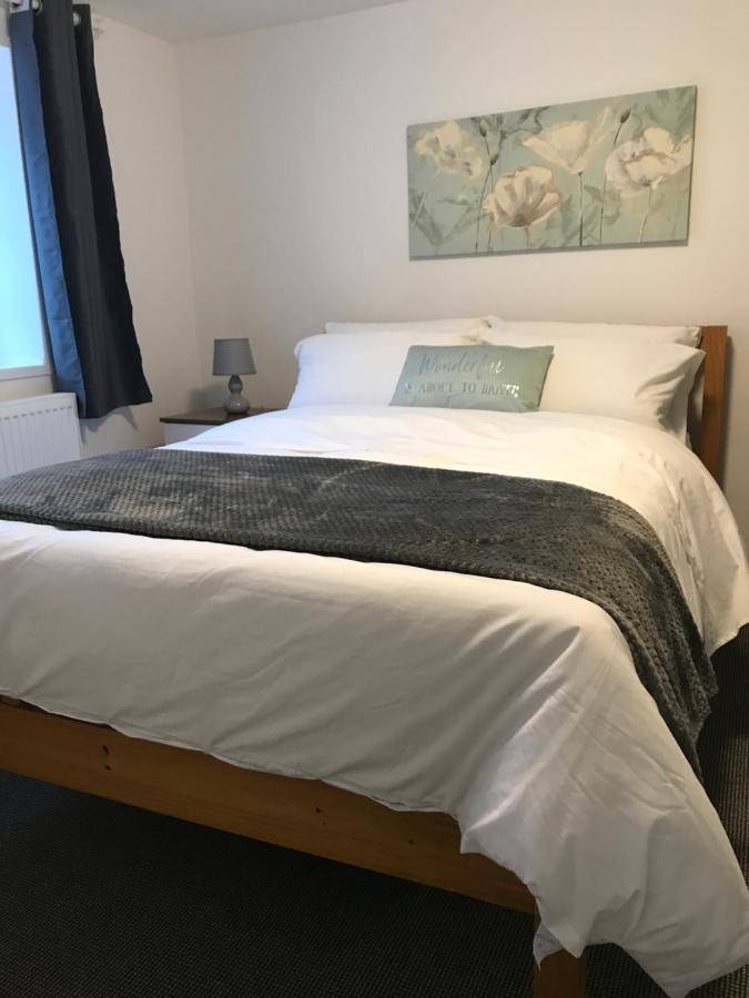 2 Bedroom Apartment 普里茅斯 外观 照片